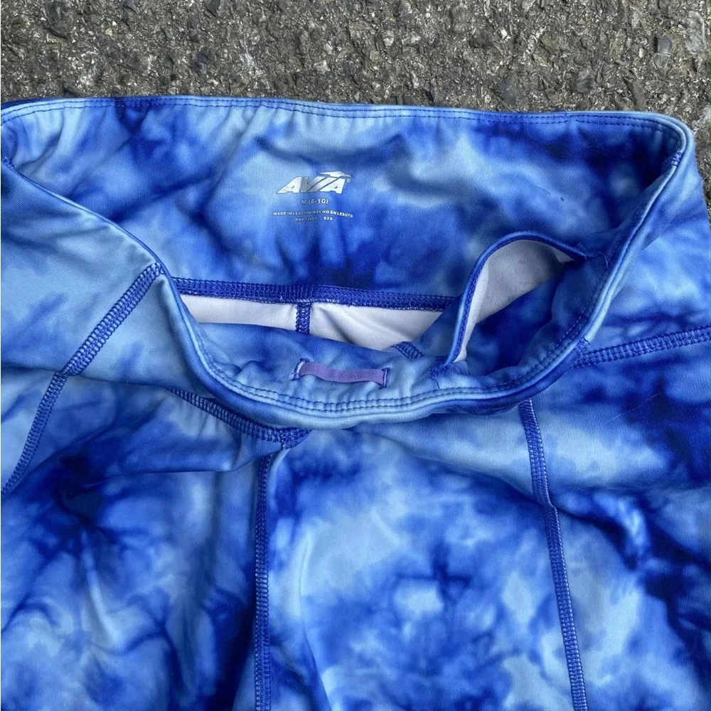 AVIA WOMENS MEDIUM BLUE TIE DYE ACTIVE PERFORMANCE LEGGINGS - Picture 3 of 5